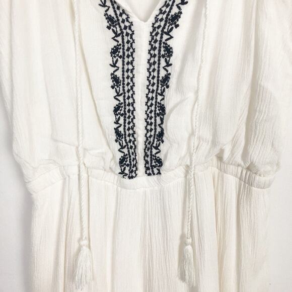 Forever 21 Womens Romper Medium Embroidered Tasseled Gauzy Boho Beachy Coastal - Picture 5 of 11